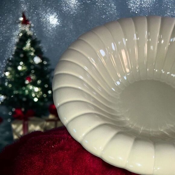 Vintage Haeger USA 3230 Cream Ribbed Bowl Basin Excellent condition - Picture 2 of 6